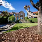 Dunmail House * Grange-over-Sands